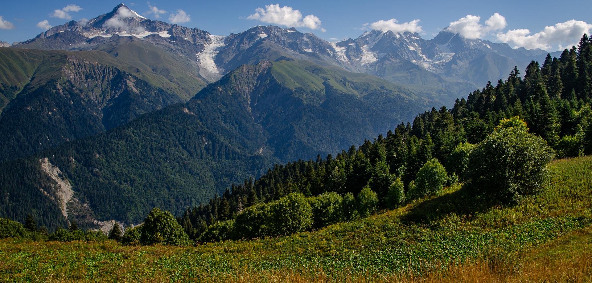 Gruzja trekking RACZA